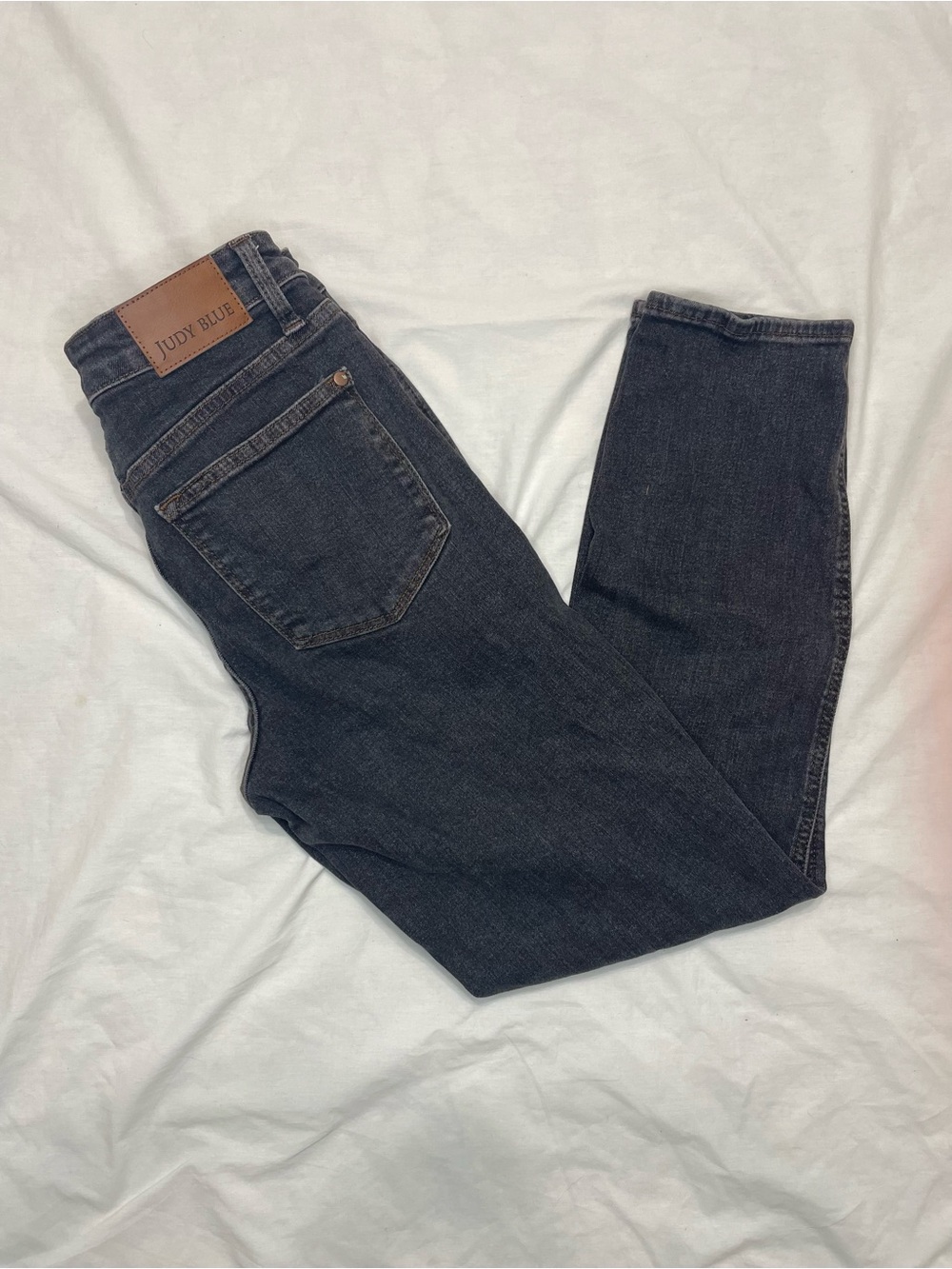 Judy Blue Mid-Rise Tummy Control Slim Fit jean style JB88902 BK